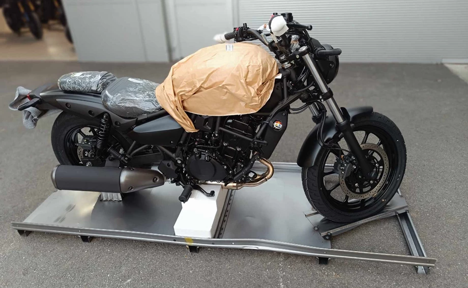 Die neue Kawasaki Eliminator ist da! Bild 6: Die neue Kawasaki Eliminator ist da!