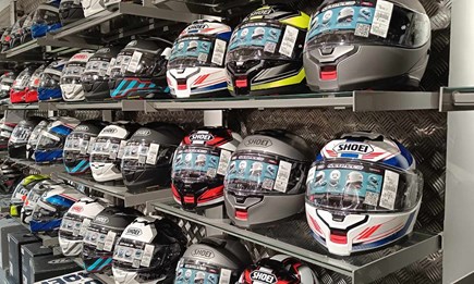 GT-Air 3 und der Neotec 3 von Shoei