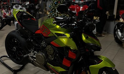 Ducati Streetfighter V4S Lamborghini 