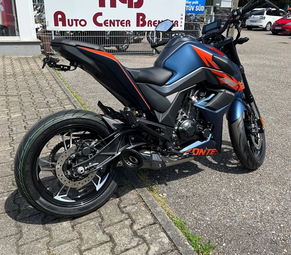 Zontes 125 U mit ABS und 15 PS in tollem blau/orange
Blau/Orange ... Zontes U 125 mit 15 PS und ABS
Die letzten verfügbaren in diesem Farbdesign... 1x Serie und 1x mit Heckumbau
Natürlich biete ...