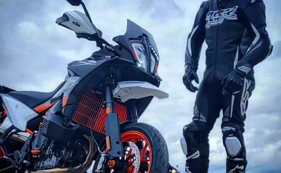 Size: Costum made! Bild 2: Size: Costum made!