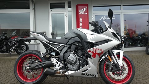 GSX-8R ist eingetroffen !