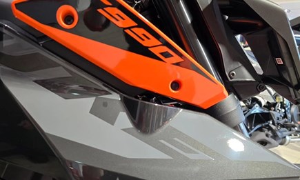 Die neue KTM 990 Duke