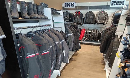 Neue IXS-Outfits 2024