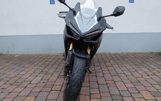 HONDA CBR500R, Modelljahr 2024  - Bild 2