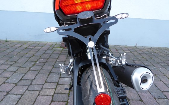 Honda MSX125 Blinkerumbau Kellermann, Motorschutzpads und Achsschutzpads - Bild 6