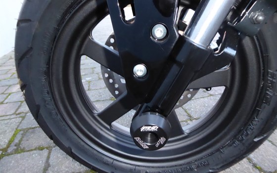 Honda MSX125 Blinkerumbau Kellermann, Motorschutzpads und Achsschutzpads - Bild 9