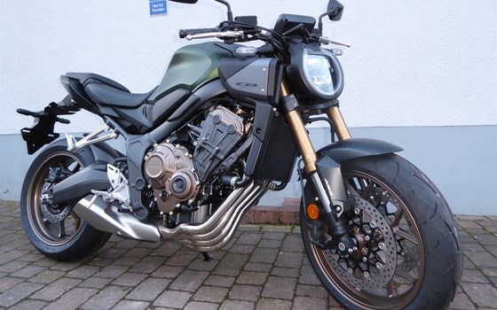 Modell 2024: CB650R  in Matt Laurel Green Metallic Matt Laurel Green Metallic - Bild 1