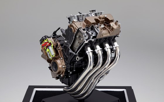 Modell 2024: CB650R  in Matt Laurel Green Metallic Matt Laurel Green Metallic - Bild 12