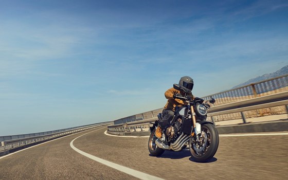 Modell 2024: CB650R  in Matt Laurel Green Metallic Matt Laurel Green Metallic - Bild 7