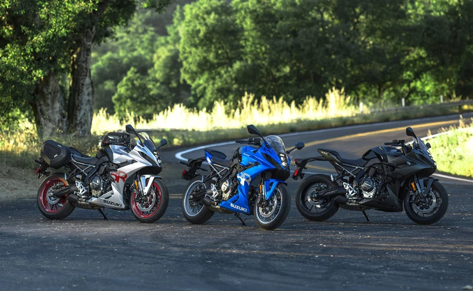 Suzuki 2024 GSX-8R ab sofort LIVE erleben und probefahren! Bild 1: Suzuki 2024 GSX-8R ab sofort LIVE erleben und probefahren!