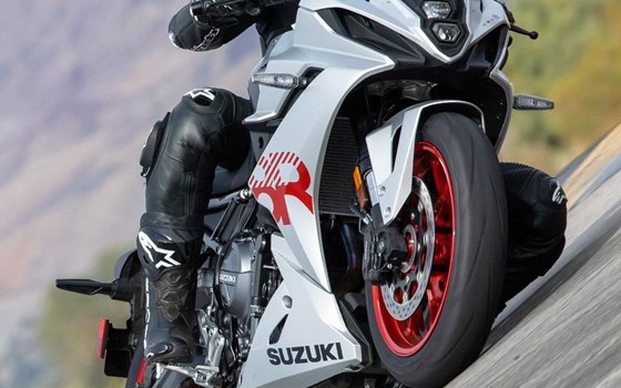 SUZUKI GSX-8R jetzt probefahren - Bild 1