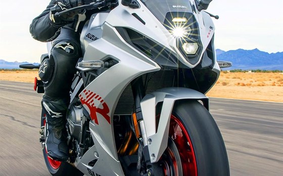 SUZUKI GSX-8R jetzt probefahren - Bild 2