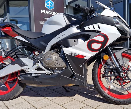 Die neue Aprilia RS457 ist da!