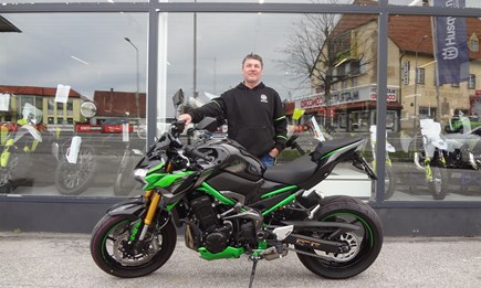  Motorradfahren ist die wildeste Spielart einer friedlichen Seele.  