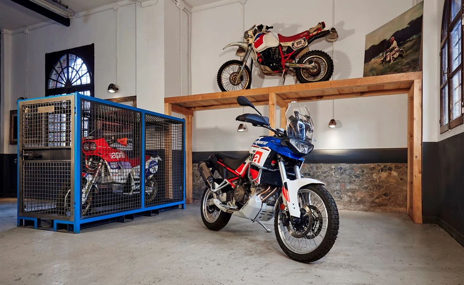 Aprilia - Königin der Wüste Bild 4: Aprilia - Königin der Wüste