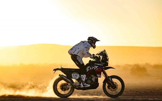 Aprilia - Königin der Wüste - Bild 1