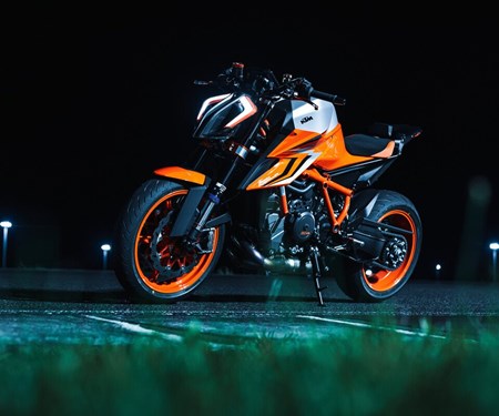 KTM 1290 Super Duke R EVO ab 16.990,-€