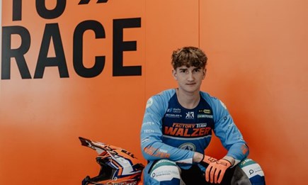 Staub und Adrenalin: Die spannenden Rennabenteuer von Marcel Schnölzer, Florian Reichinger und Tristan Schabernig