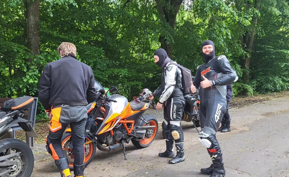 KTM Breuer & Friends auf Reisen!  Bild 10: KTM Breuer & Friends auf Reisen!