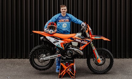 Die Walzer Teamfahrer Maurice Egger und David Rinner bauen in Türnitz ihre Führung in der Enduro ÖM Gesamtwertung weiter aus