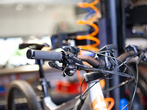Mache dein Velo / E-Bike fit für die Saison!