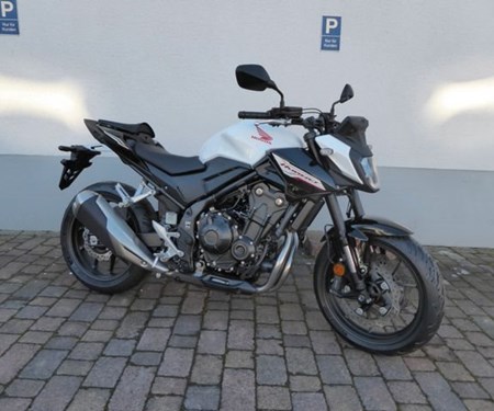 CB500 Hornet  NEUFAHRZEUG - verfügbar - 7.490€ 
