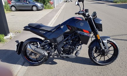 Die Peugeot PM-01 ist derzeit als Vorführmotoread bei uns  verfügbar.