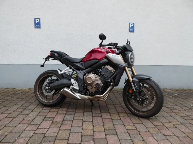 Honda CB650R Gebrauchtfahrzeug - sofort verfügbar - 7.690€ Bild 1: Honda CB650R Gebrauchtfahrzeug - sofort verfügbar - 7.690€