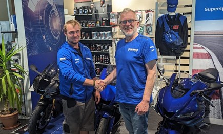 Nico hat seine Prüfung bestanden