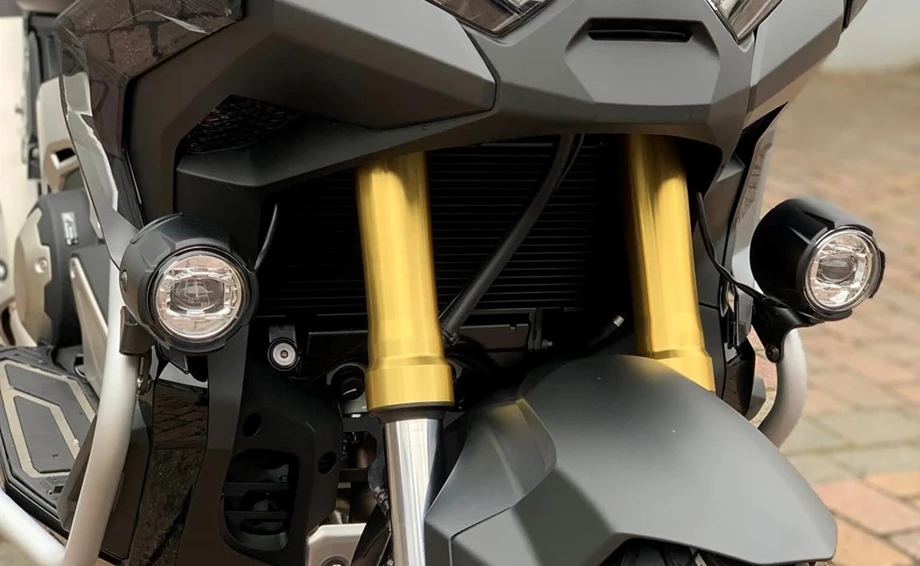 Honda ADV 750 mit Honda Travel- und Style Paket  Bild 15: Honda ADV 750 mit Honda Travel- und Style Paket