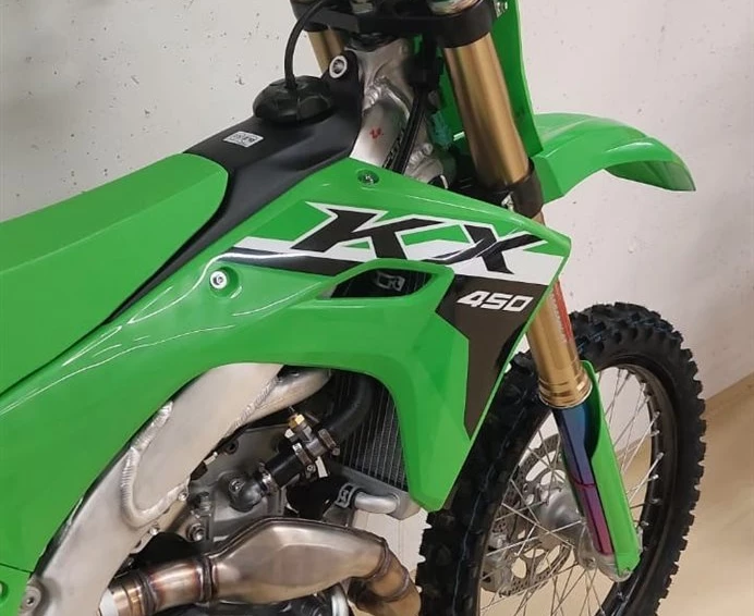 Auslieferung einer Kawasaki KX 450 Bild 2: Auslieferung einer Kawasaki KX 450