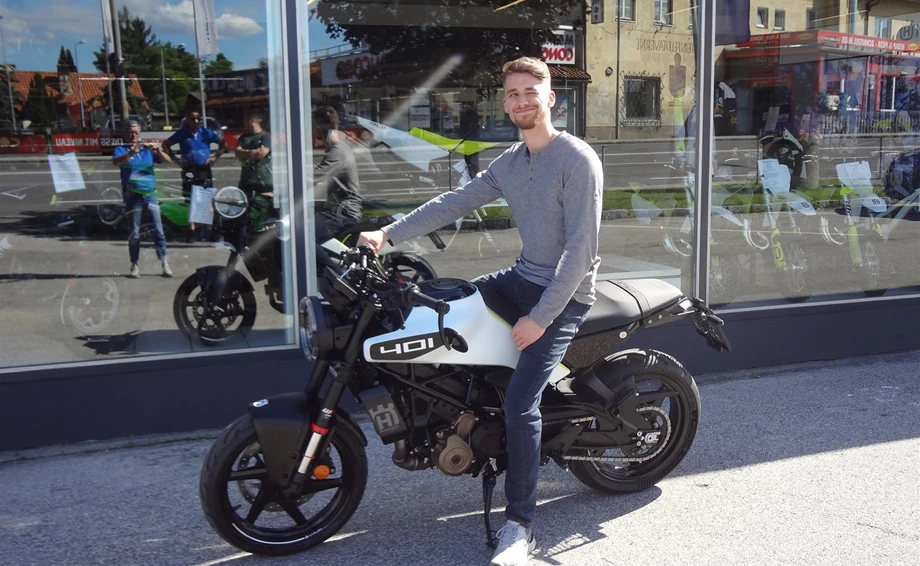 Born to be wild, forced to work Bild 1: Born to be wild, forced to work