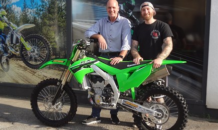 KX 250  ready für die MX Strecke!!