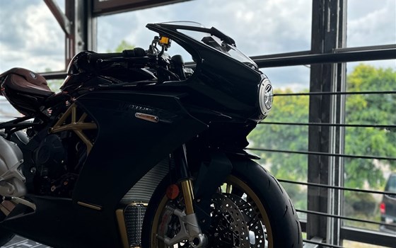 MV AGUSTA AUF LAGER - Bild 11