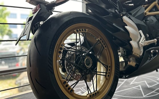 MV AGUSTA AUF LAGER - Bild 14