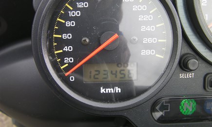 FZS1000 Fazer mit unglaublichem km-Stand! 