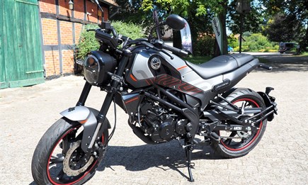 Junge Gebrauchte: Benelli Leoncino 125