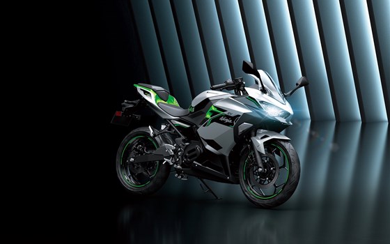 Die innovative Zukunft des Motorradfahrens: Kawasaki Elektro- und Hybridmodelle - Bild 1