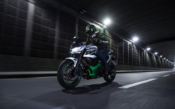 Die innovative Zukunft des Motorradfahrens: Kawasaki Elektro- und Hybridmodelle - Bild 4