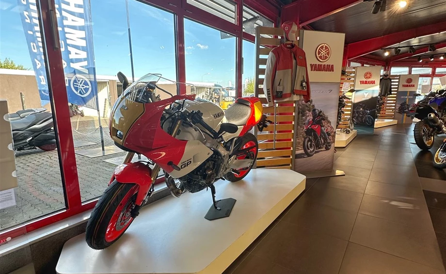 Entdeckt die neue Yamaha XSR900 GP Bild 3: Entdeckt die neue Yamaha XSR900 GP