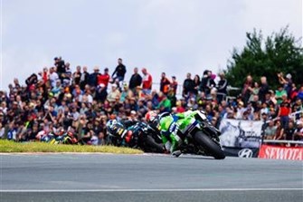 IDM Superbike, 4. Lauf Schleiz: Volles Programm im Rennsport-Mekka