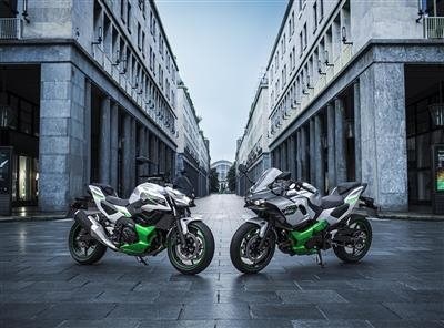 Die Kawasaki Hybrid Modelle sind da!