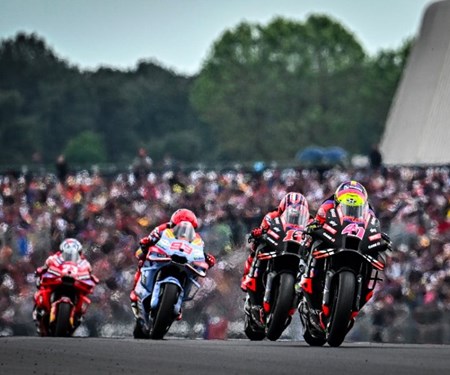 DOPPEL-TOP 10 IN LE MANS MIT MAVERICK FÜNFTER IM RENNEN