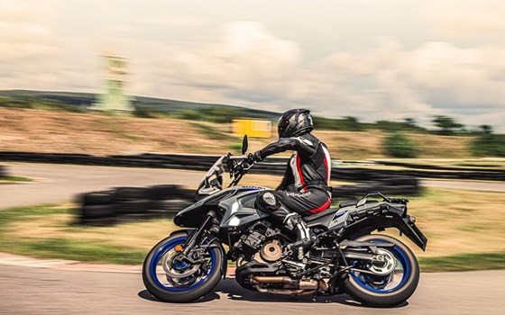 Suzuki DL 1050 Test von 1000PS - Bild 1