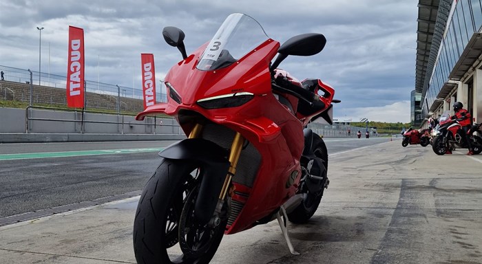 Panigale V4 S 2025 Runout