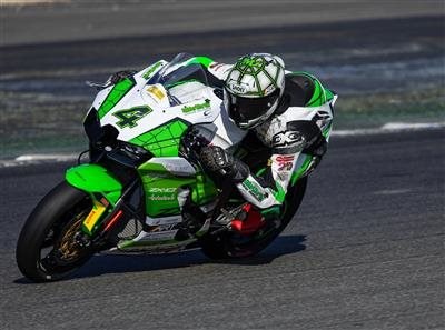 IDM-Finale Hockenheimring: SKACH Motors Kawasaki Racing beendet die Rookie-Saison mit erledigten Hausaufgaben und ersten Erfolgen