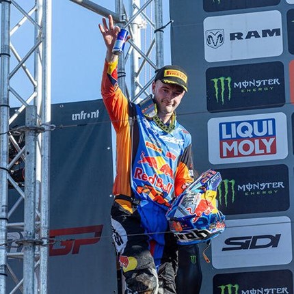 Herlings completes 2024 MXGP campaign with valued bronze medal after 3rd overall in Spanish season closer  Jeffrey Herlings signed off a full and successful 2024 FIM Motocross World Championship season with 3rd position at the Grand  ... Weiter >>