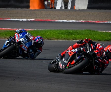 Zwei Aprilias in den Top 10 in Mandalika