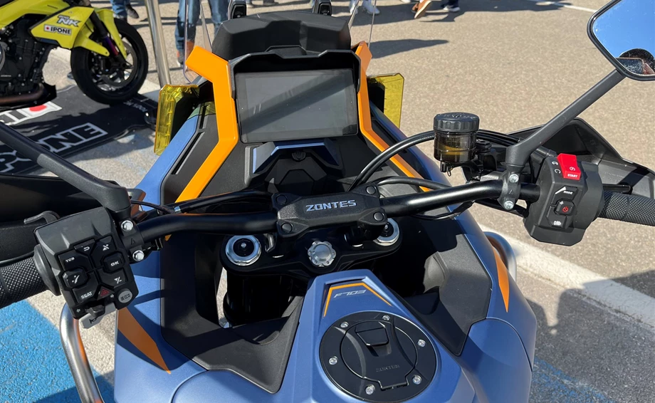 ZONTES 703F Bild 6: ZONTES 703F